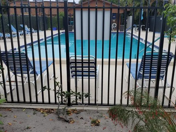 2623 SE 5TH Circle, Boynton Beach, FL 33435