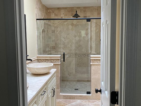 Fully renovated master bathroom