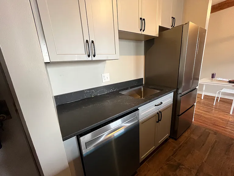 222 Williams St E #310 — Photo 6
