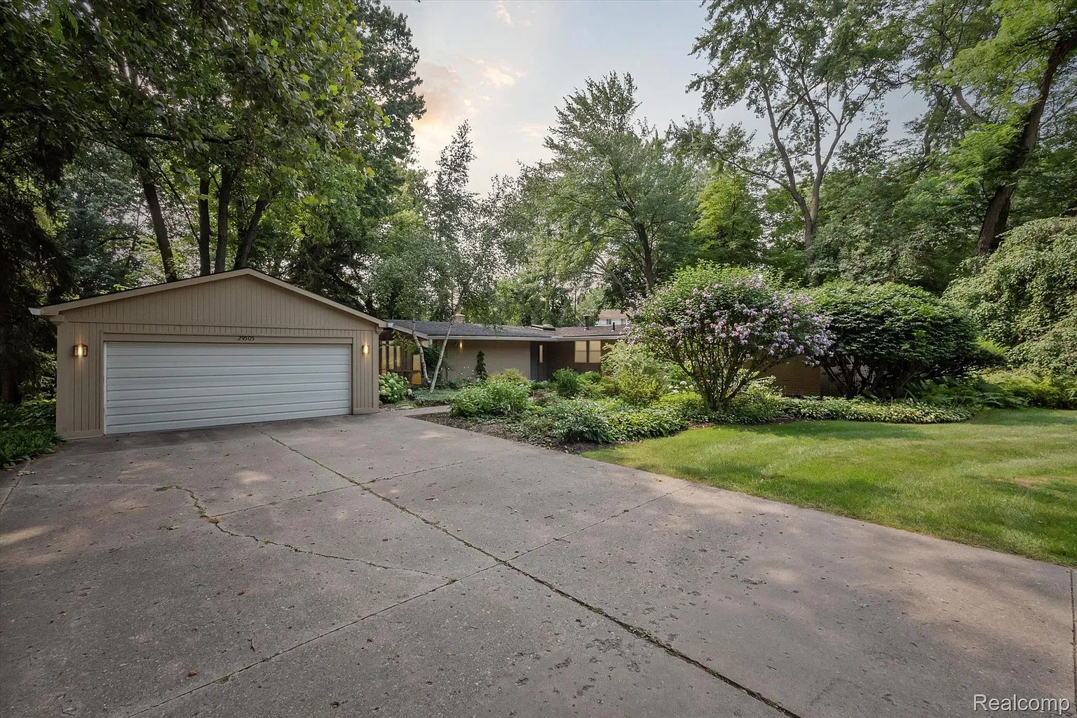29505 Sugar Spring Rd photo 1