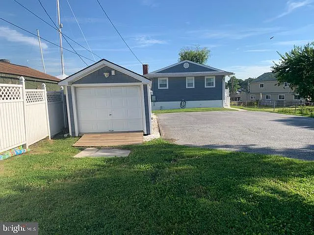 7212 Bay Front Rd — Photo 38
