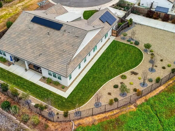 3275 Silky Oak Ct, Roseville, CA 95747