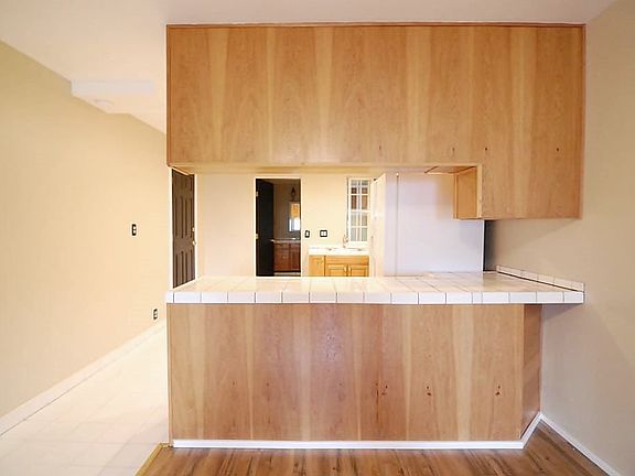 5th image of 53 Peralta Ave #B