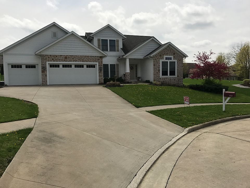 1st image of 1323 Logan Ln