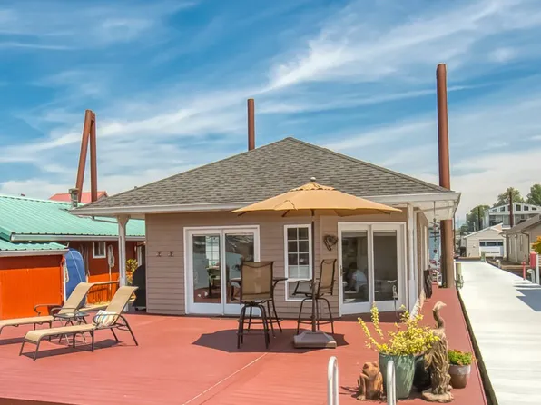 19609 NE Marine Dr Unit G01, Portland, OR 97233