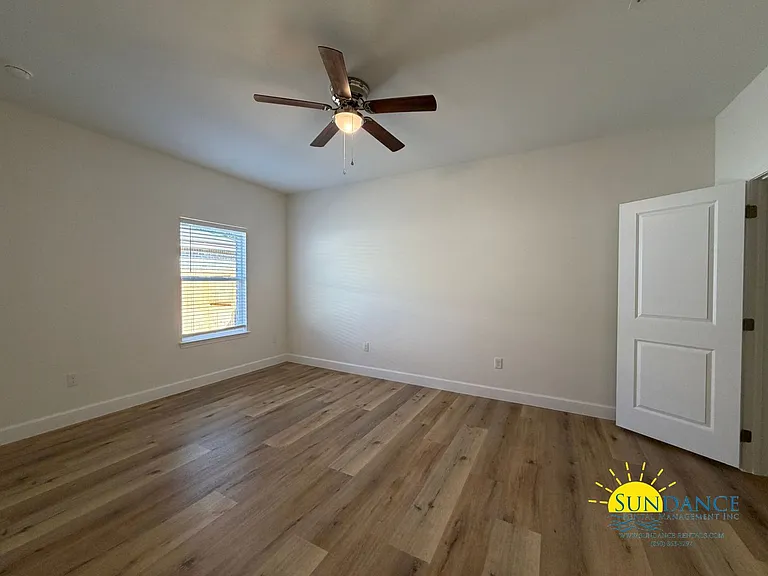 688 Reeves Dr #B — Photo 7