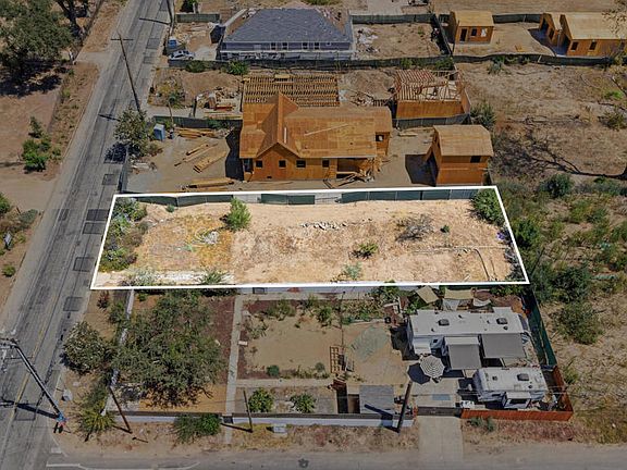 4th image of 3268 Fair Oaks Ave