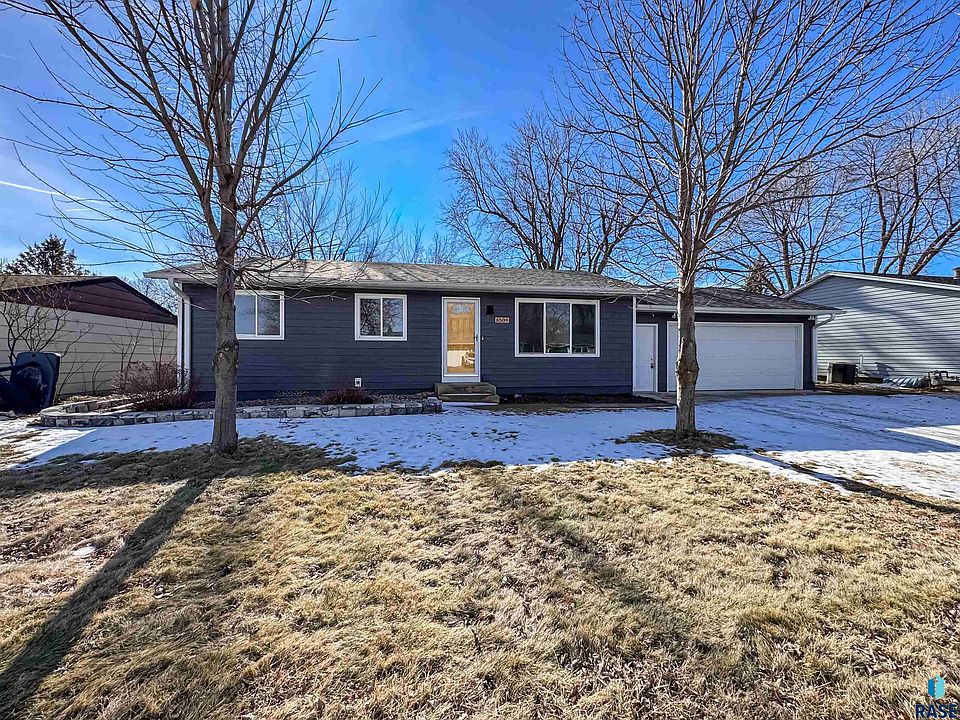 1st image of 6509 W Essex Dr