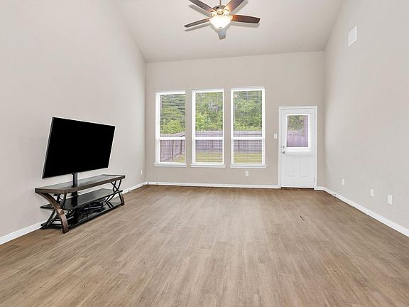 4th image of 4318 McGregor Bluff Ln