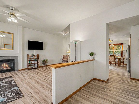 4th image of 3847 Cardiff Ct