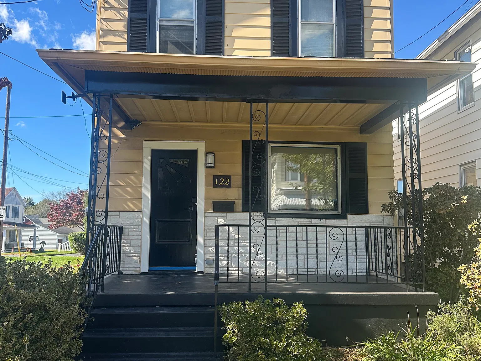 3 bed, 1158 sqft, $1,500 — Photo 2