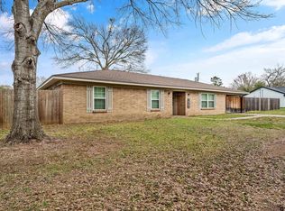 956 Faircrest Dr, Fairfield, TX