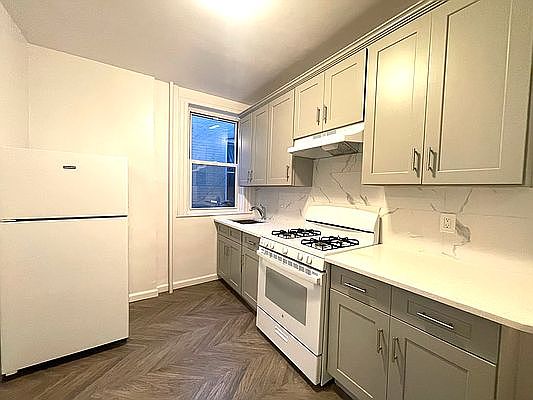 2nd image of 43-09 31st Ave #3T