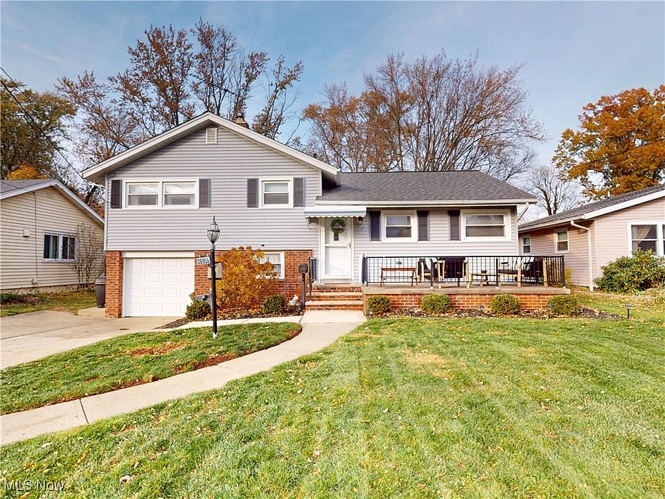 1st image of 38955 Gardenside Dr