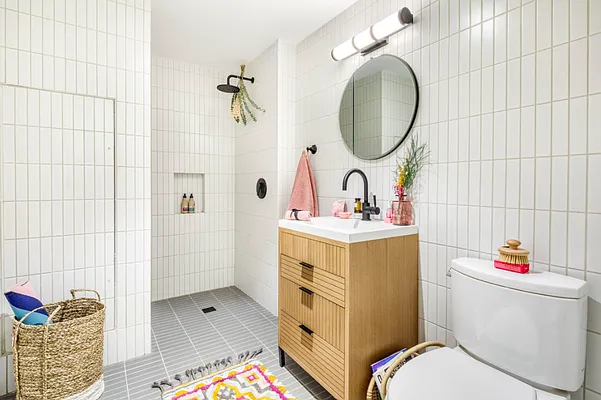 Rented by Platinum Properties | media 16