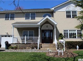 129 Boston Ave, Massapequa, NY 11758