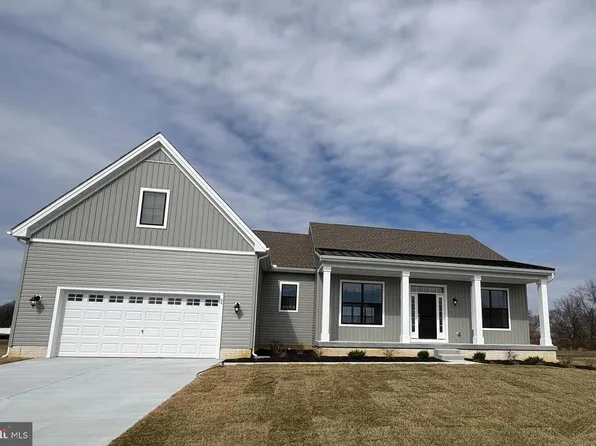 64 Obsidian Dr, Felton, DE 19943