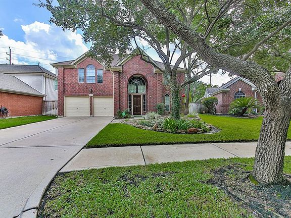 2nd image of 11415 Autumn Chase Dr