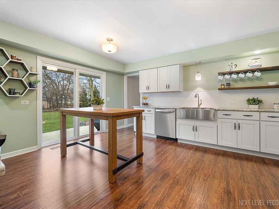 351 Woodland Hills Rd, Batavia, IL 60510 Zillow