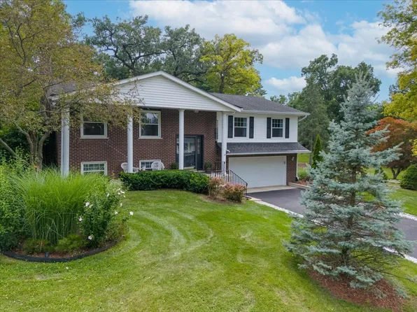 25961 W Marquette Dr, Ingleside, IL 60041