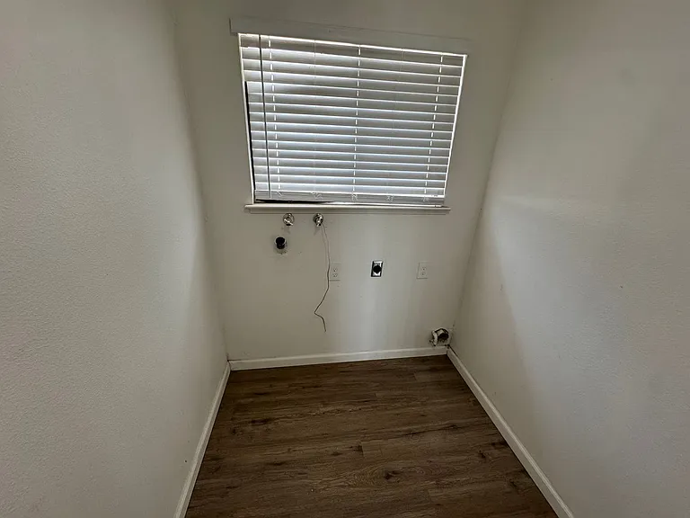 21293 E American Ave — Photo 19