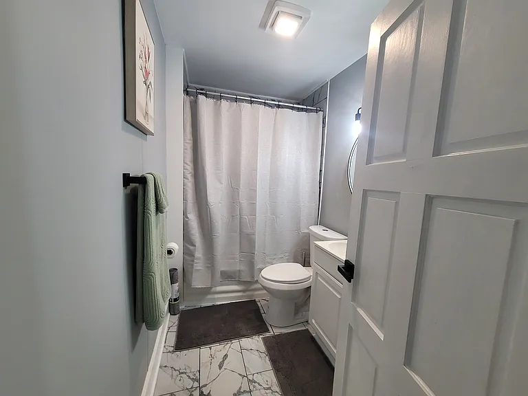 2818 N Capitol Ave #1 — Photo 12