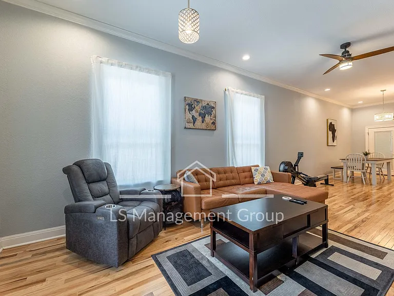 415 Furnish Ave — Photo 9
