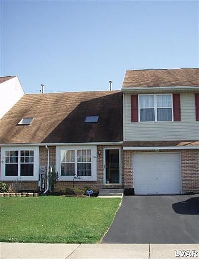 1st image of 2764 Victoria Ln