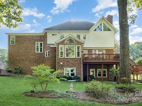 5th image of 2825 Hampton Glen Ct