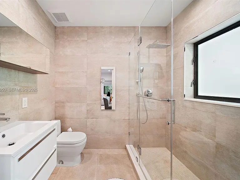1117 Alfonso Ave — Photo 16