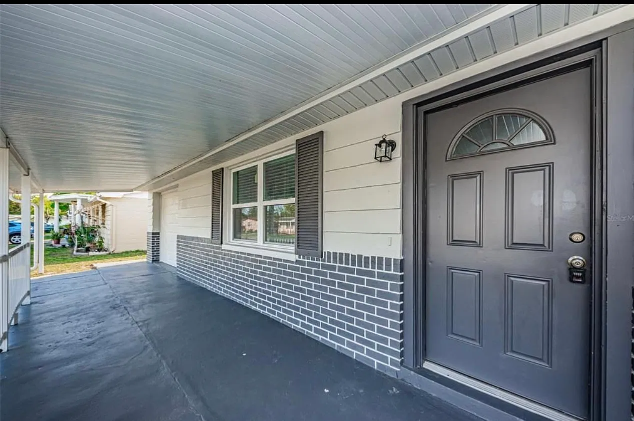2 bed, 1000 sqft, $1,775 — Photo 2