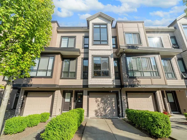 100 Wood St #8, New Westminster, BC V3M 0H6