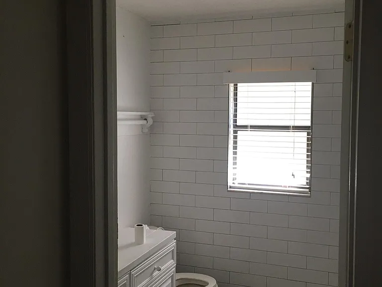 Oakwood Ct — Photo 31