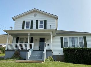 264 Coal Ave, Madison, WV 25130