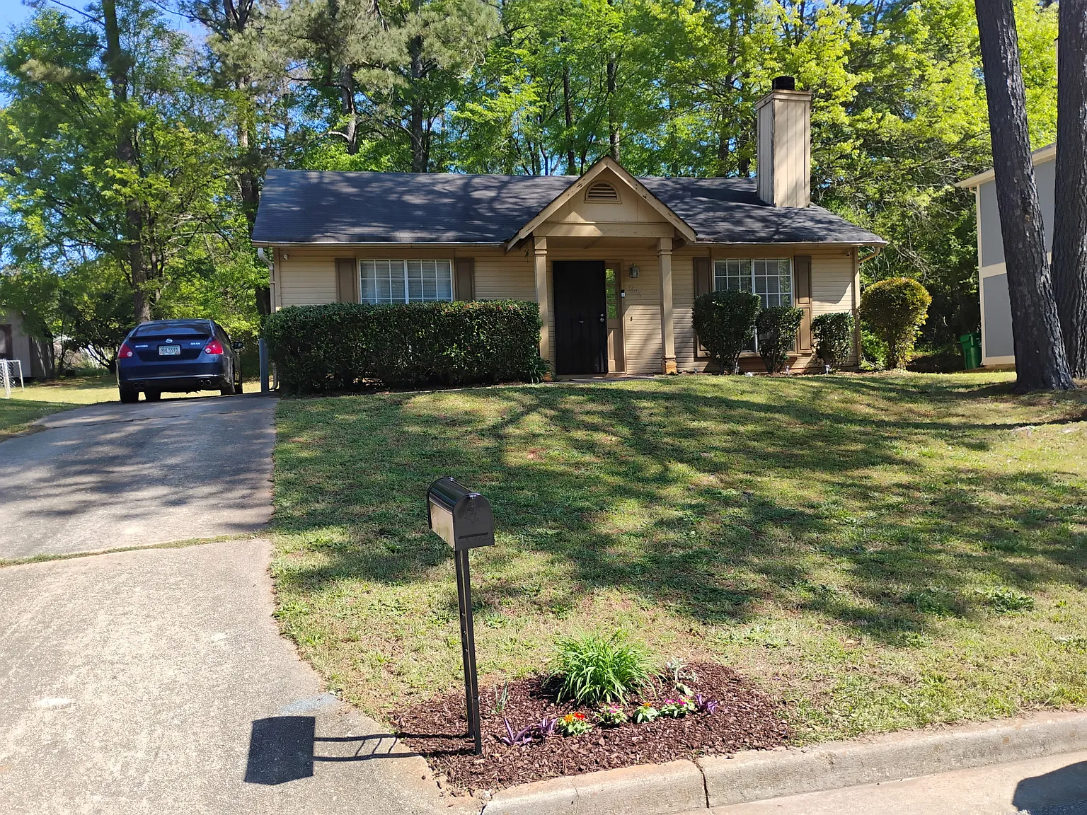 1698 Wee Kirk Rd SE — Photo 1
