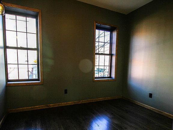 5th image of 194 Montrose Ave #4VB