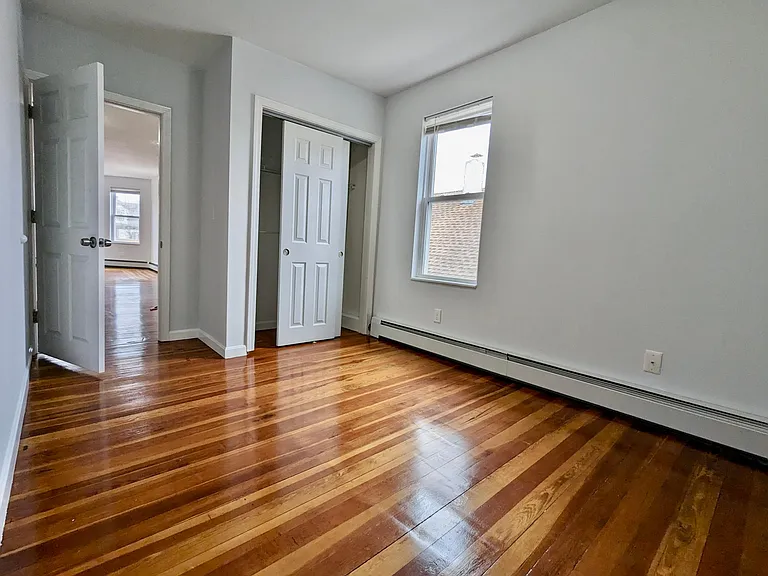 140 Branscomb St #2 — Photo 11