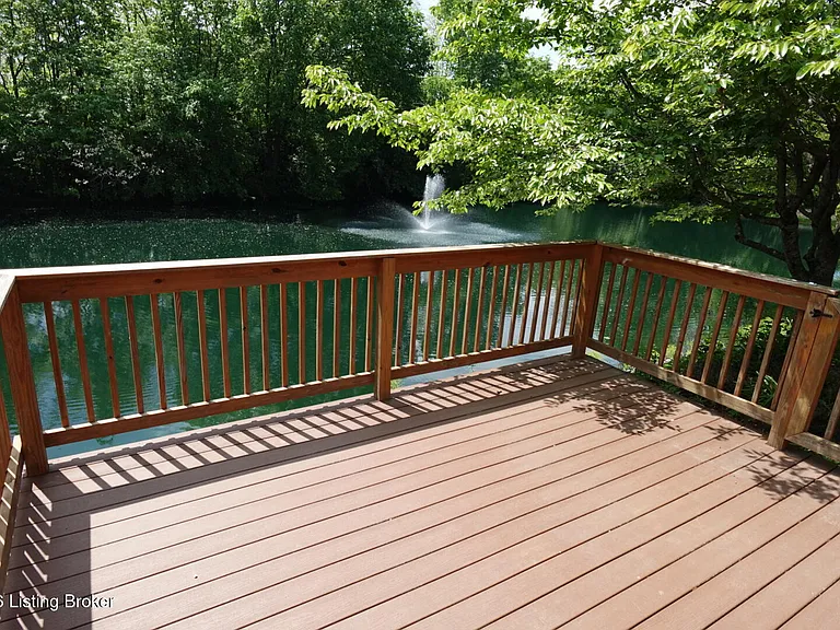 829 Garden Pointe Dr — Photo 19