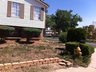 Nice quiet neighborhood. Close to public transportation and