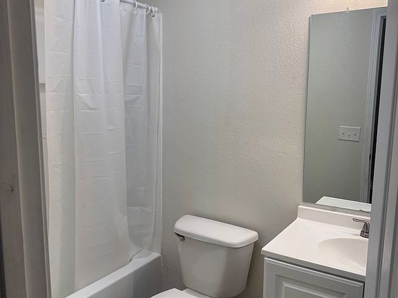 5th image of 2738 W Tharpe St #605