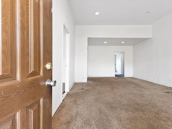 5th image of 21399 River Lane