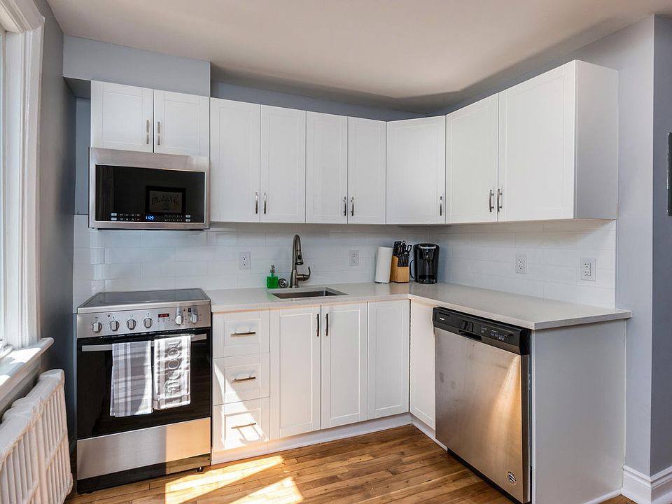 1st image of 52 Saint Andrew St #1522838