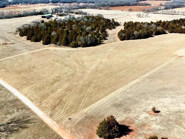 16655 Hidden Acres Ct, Luther, OK 73054