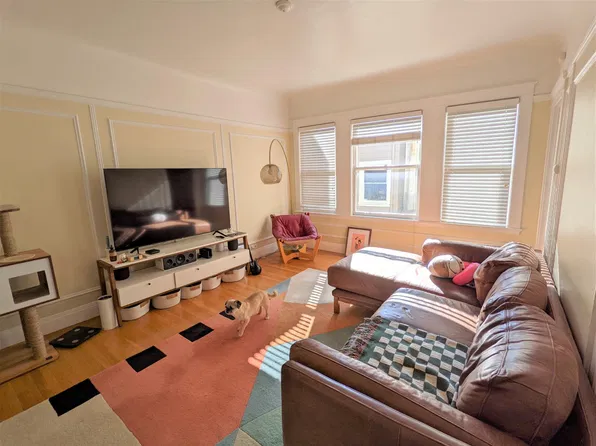 550 Lake St #205, San Francisco, CA 94118