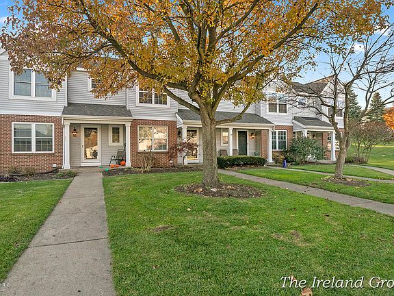 2nd image of 4261 Sawkaw Dr NE #26