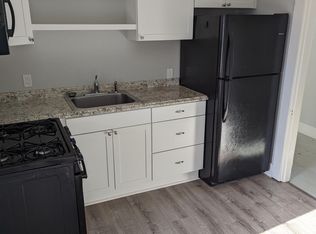 548 Shore Rd #2N, Cape Elizabeth, ME 04107