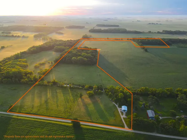 3618 Harper Rd, Earlville, IL 60518