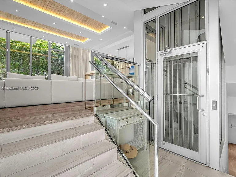 9501 Collins Ave #1 — Photo 13