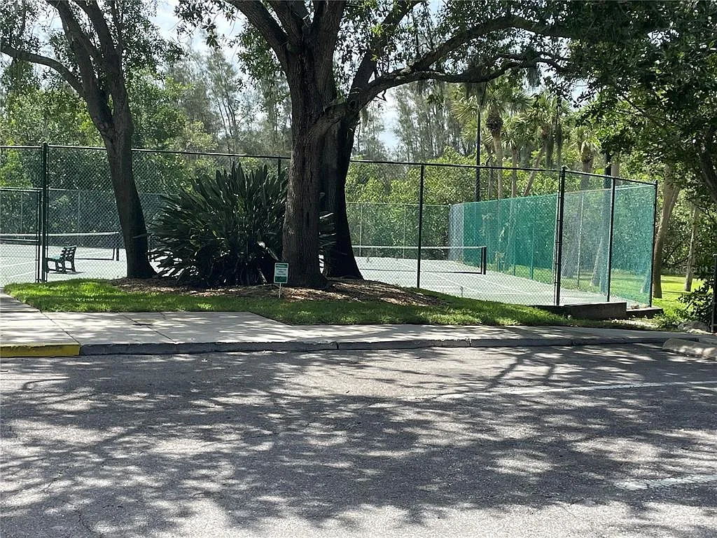 2 bed, 2.0 bath, 1255 sqft, $3,000 — Photo 3