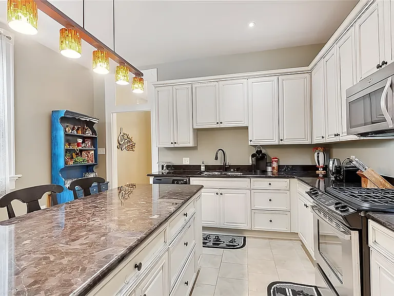 3102 Palmyra St — Photo 6
